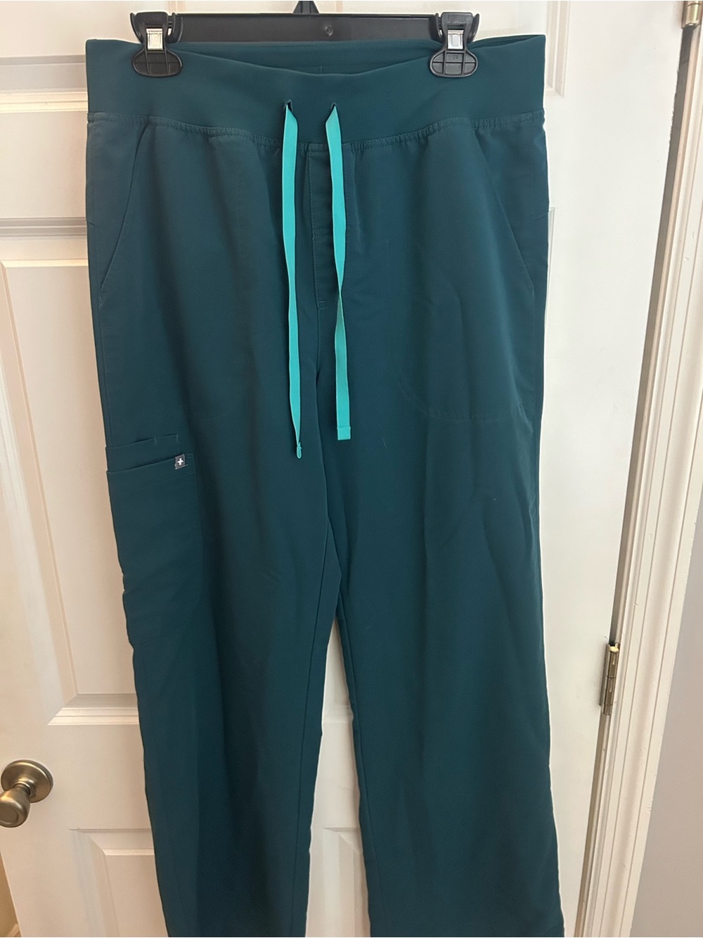 FIGS High Waisted Isabel Wide leg, TALL Scrub pant